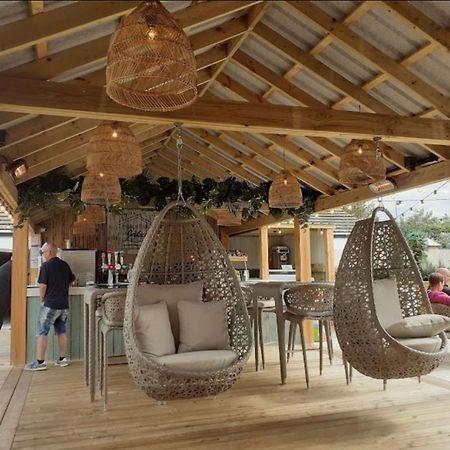 Evans Whitehouse Caravan Towyn Hotel Abergele Ngoại thất bức ảnh